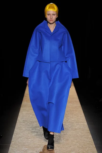 Look 5